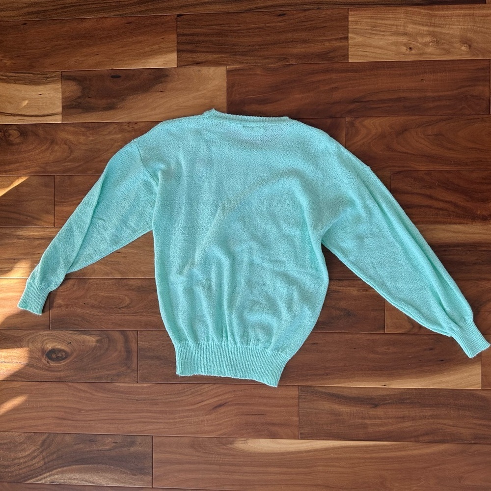 Vintage Embroidered Women's Sweater size Medium - Picture 3 of 4